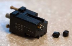 Micro Switch magnetic side view on Micro Switch RW-10543
