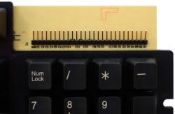 Daughterboard connector