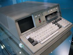 IBM 5100 with APL keyboard