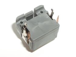 Retention clip in LED slot