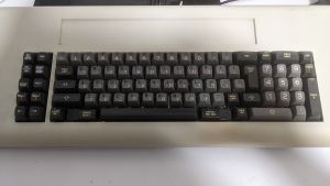 85 key keyboard (Israel, Hebrew)