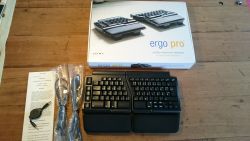 Delivery contents of the retail box of the Matias Ergo Pro ISO-DE version