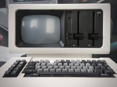 5281 Terminal shown with 66 key data entry keyboard