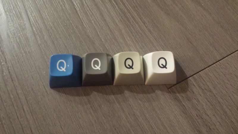 File:Beamspring and selectric keycaps.jpg