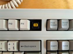 "O"-series switch with keys