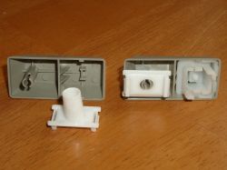 Stabilised keycaps using both mounts simultaneously