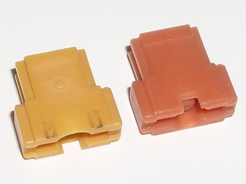 File:Alps SKC -- non-reversible slider.jpg