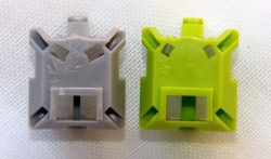 Comparison of contact separator bar widths between tactile (narrow, left) and linear (pictured) and clicky (wide, right)