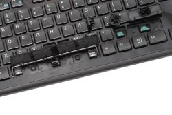 Keycap and switch detail; note the missing stabiliser wire