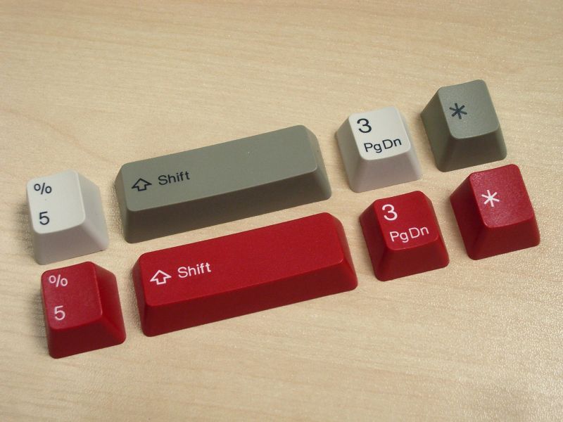 File:Tai-Hai doubleshot comparison -- tops.jpg