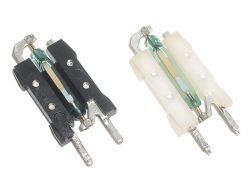 B2R-M (black) and B2R-ME1 (white) reed modules