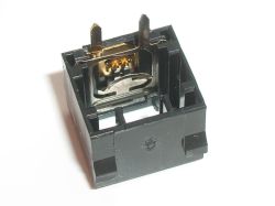 Upper shell with both contact plates