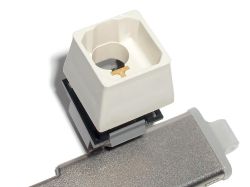 S95010 E9 with Clare-Pendar keycap (sold with a non-illuminated Series S880 switch)