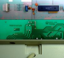 PCB and IC detail; the controller date code is 8720