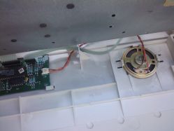 Internal speaker in IBM 1394550 (Spanish issue)