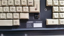 File:Cherry G80-0276 badge.jpg