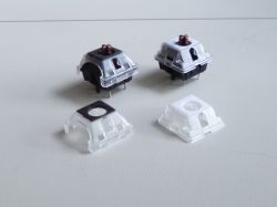 QMX Clips (left) and Zealencio clips (right)
