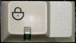 G80-2100 HDF: Caps lock