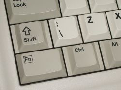 Centre stepped and non-stepped keycaps on a Cherry G84-4400