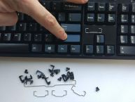 Non-Filco-style stabilizers tried on a Filco (the keys can't be fully pressed)