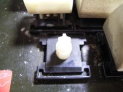 Vertical reed switch with cross slider.<ref name="n860_9201"/>