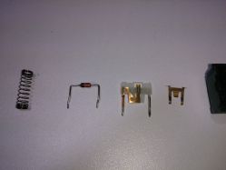 Two finger mechanism<ref name="haata-gallery"/>