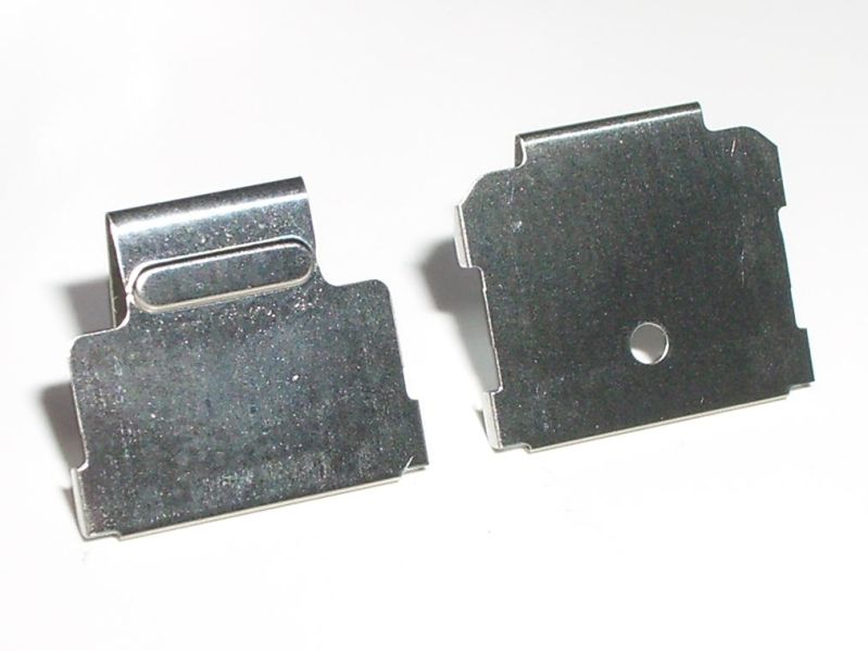 File:Alps SKCM -- click and tactile leaves, rear.jpg