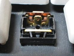 Contact mechanism