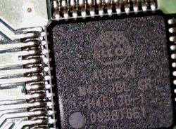 Close up of the USB hub IC