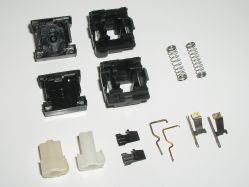 Inverse cross mount (top/left) vs Alps mount (below/right), both tactile